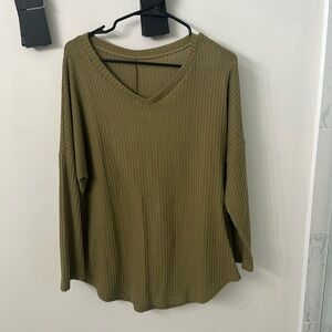 Waffle 3/4 sleeve olive green top